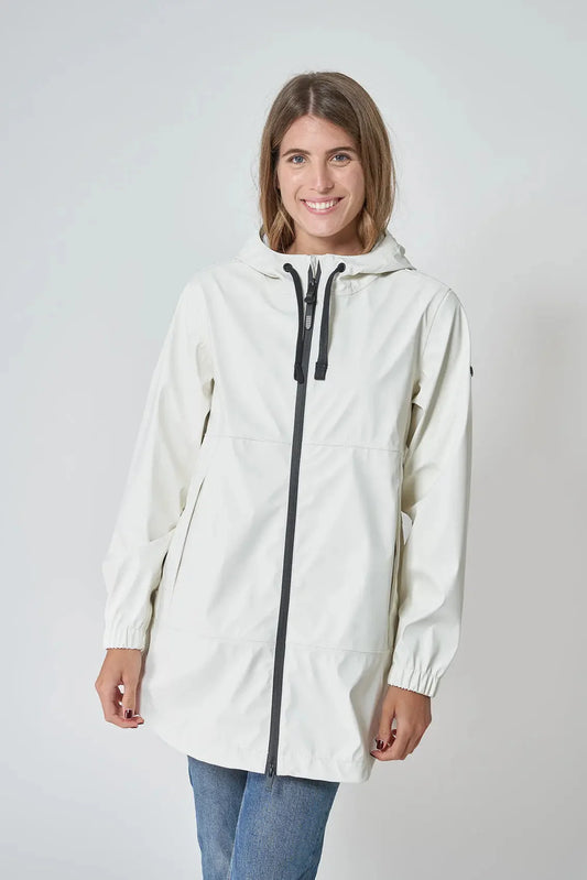 100% Waterproof Raincoat With Heat-Sealed Seams C3215 - Batela