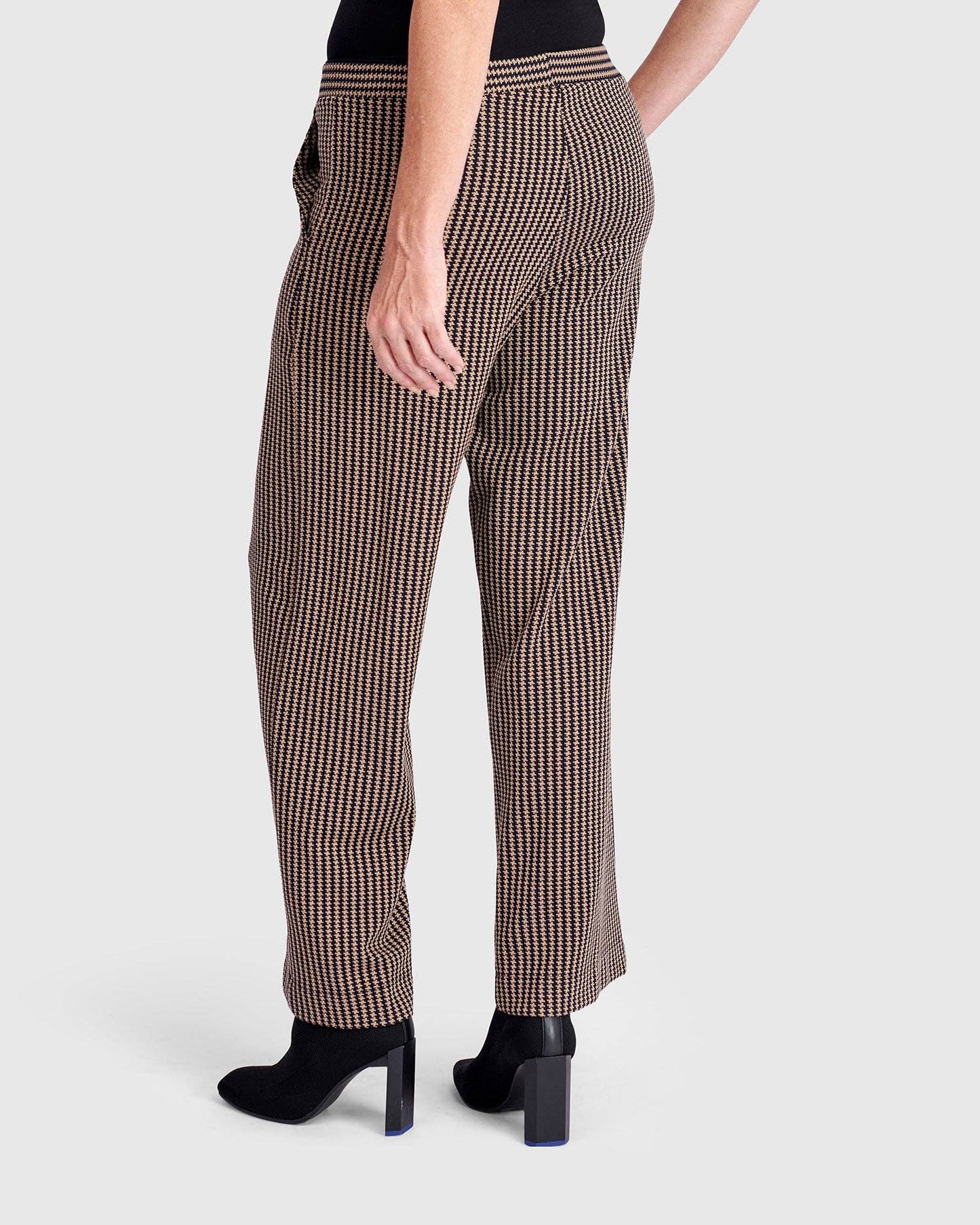 Park Straight Pants - Alembika