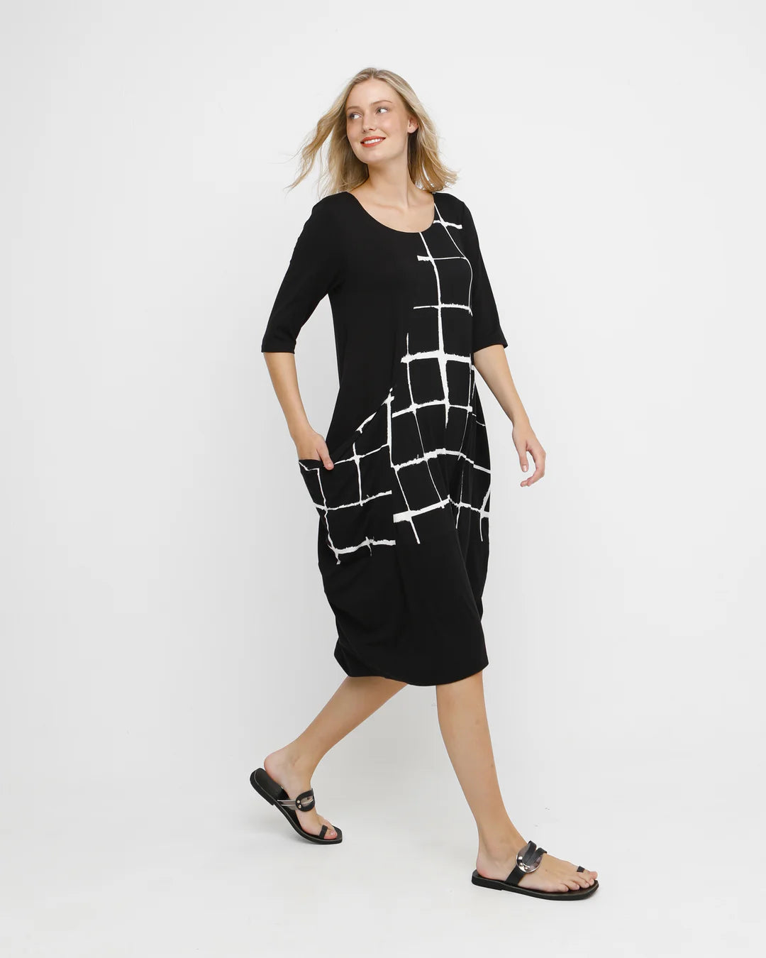 OZAI N KU Chara Easy Dress - Alembika