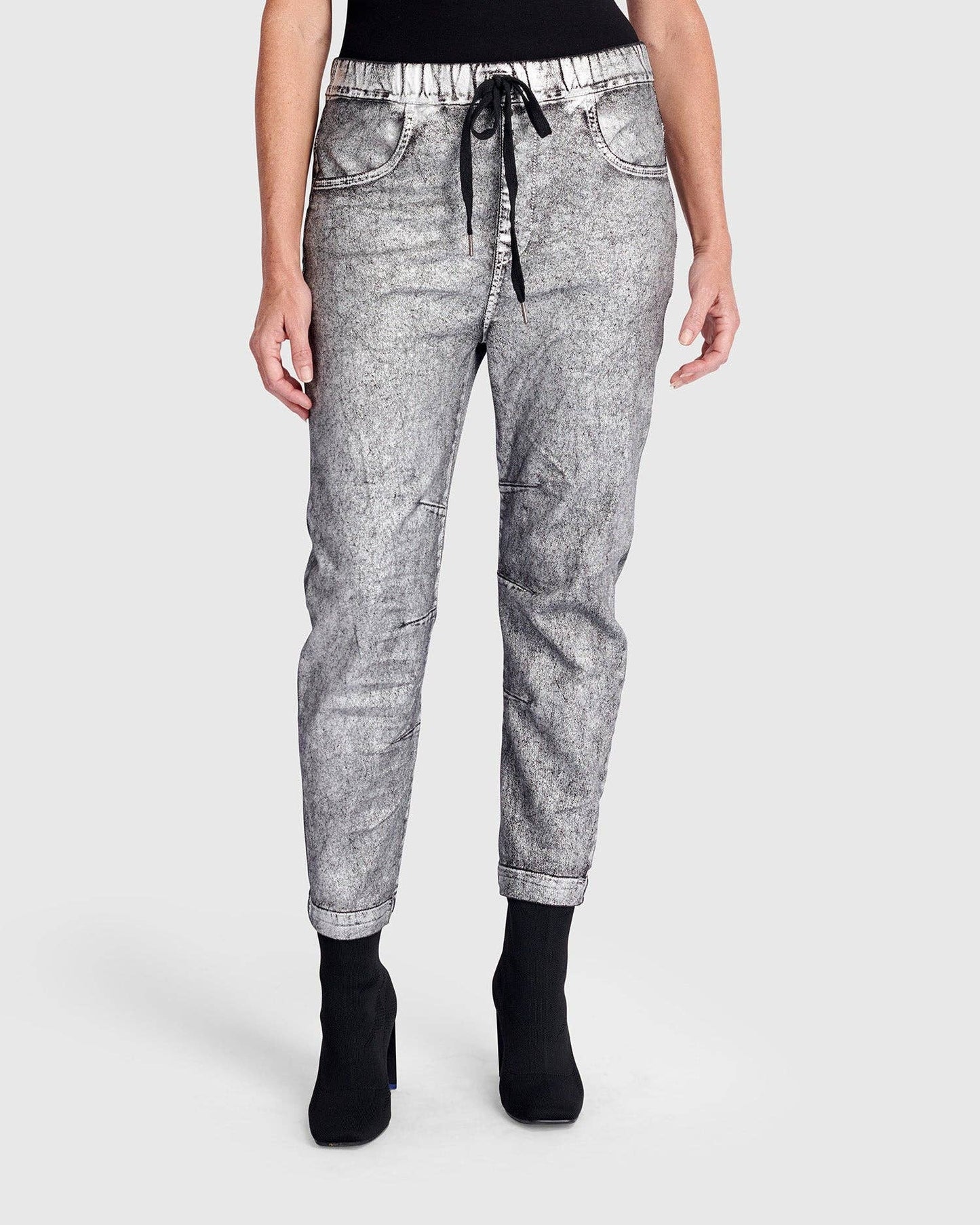 Metallic Boyfriend Jogger Jeans, Silver: Silver / 2 (US 8-10)