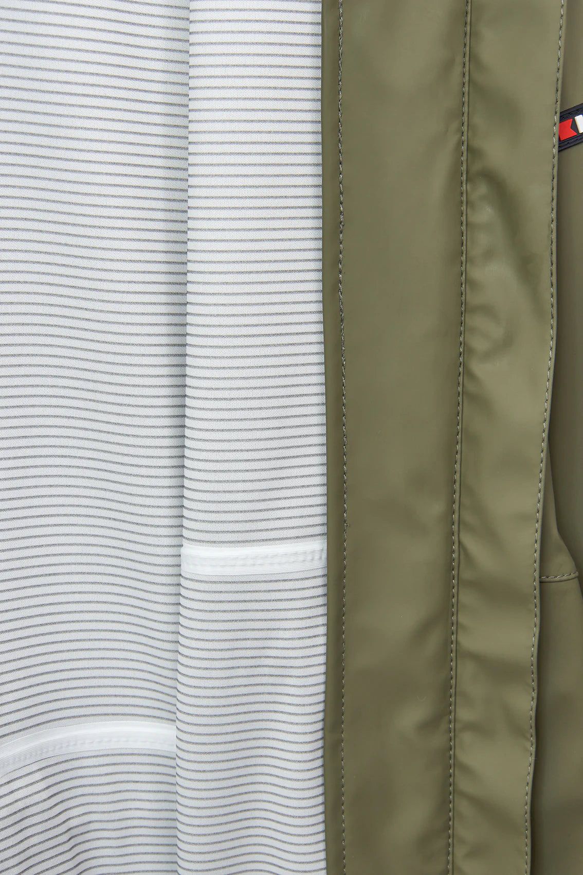 100% Waterproof Raincoat With Heat-Sealed Seams C3215 - Batela