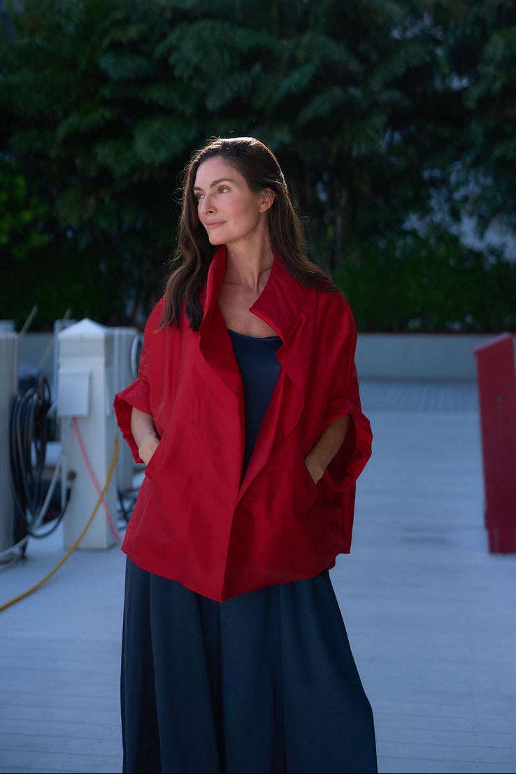 Dupioni Chic Cape - Red: Red