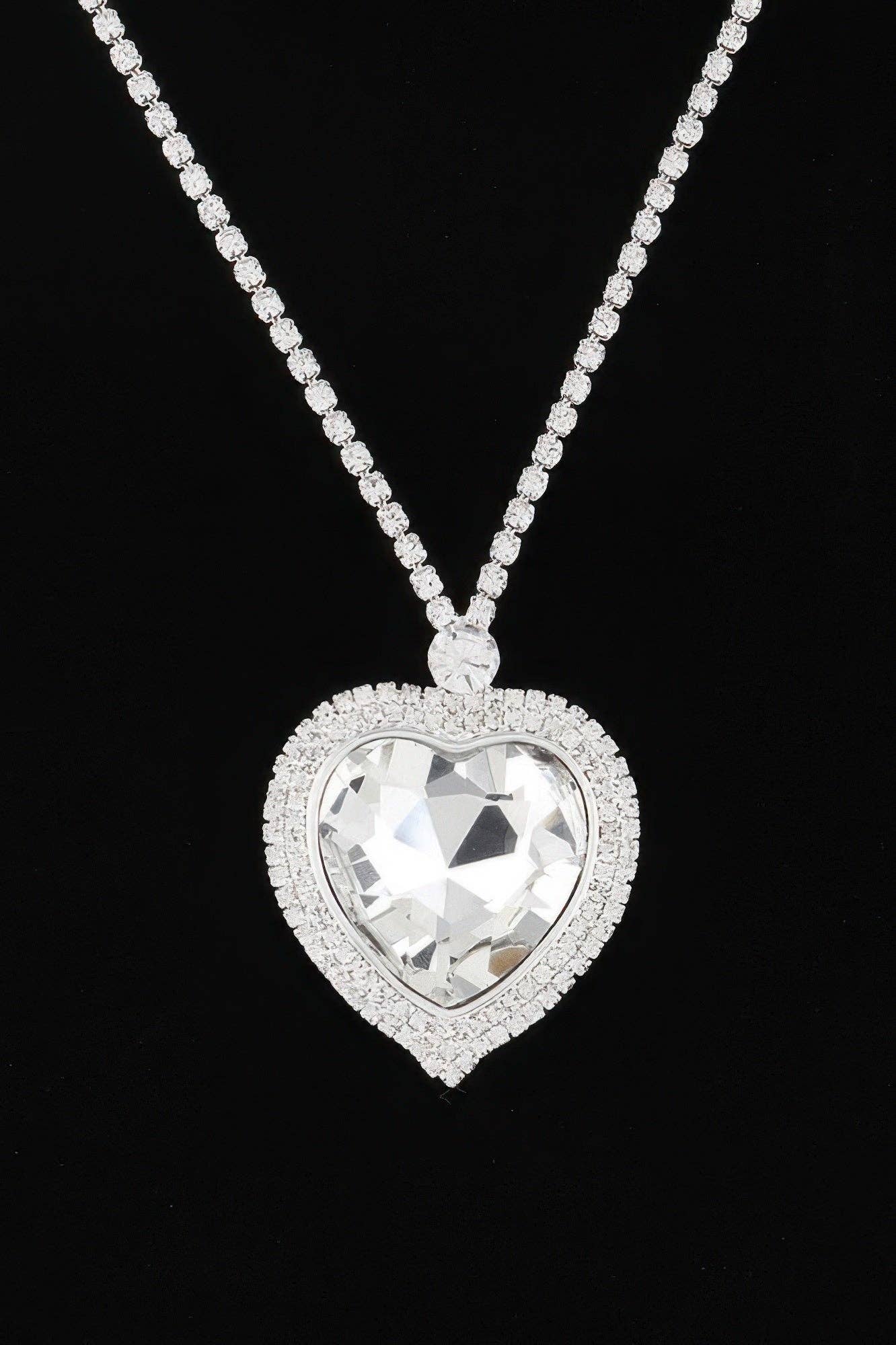STUYVESANT Jeweled Crystal Heart Necklace: NYFW BYMANYC ® New York: Silver Clear