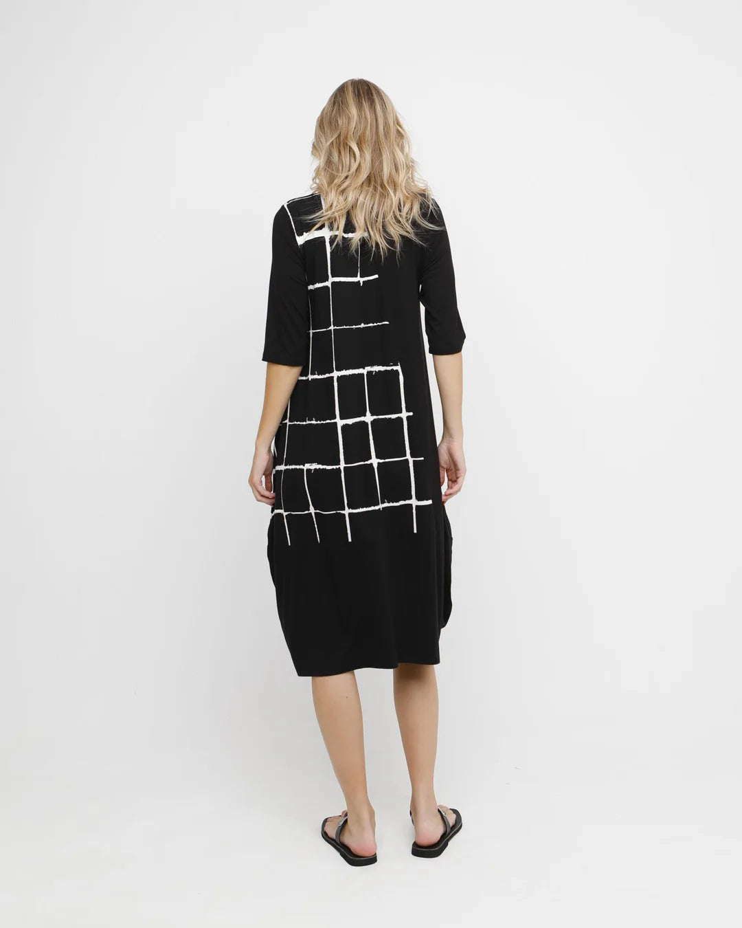 OZAI N KU Chara Easy Dress - Alembika