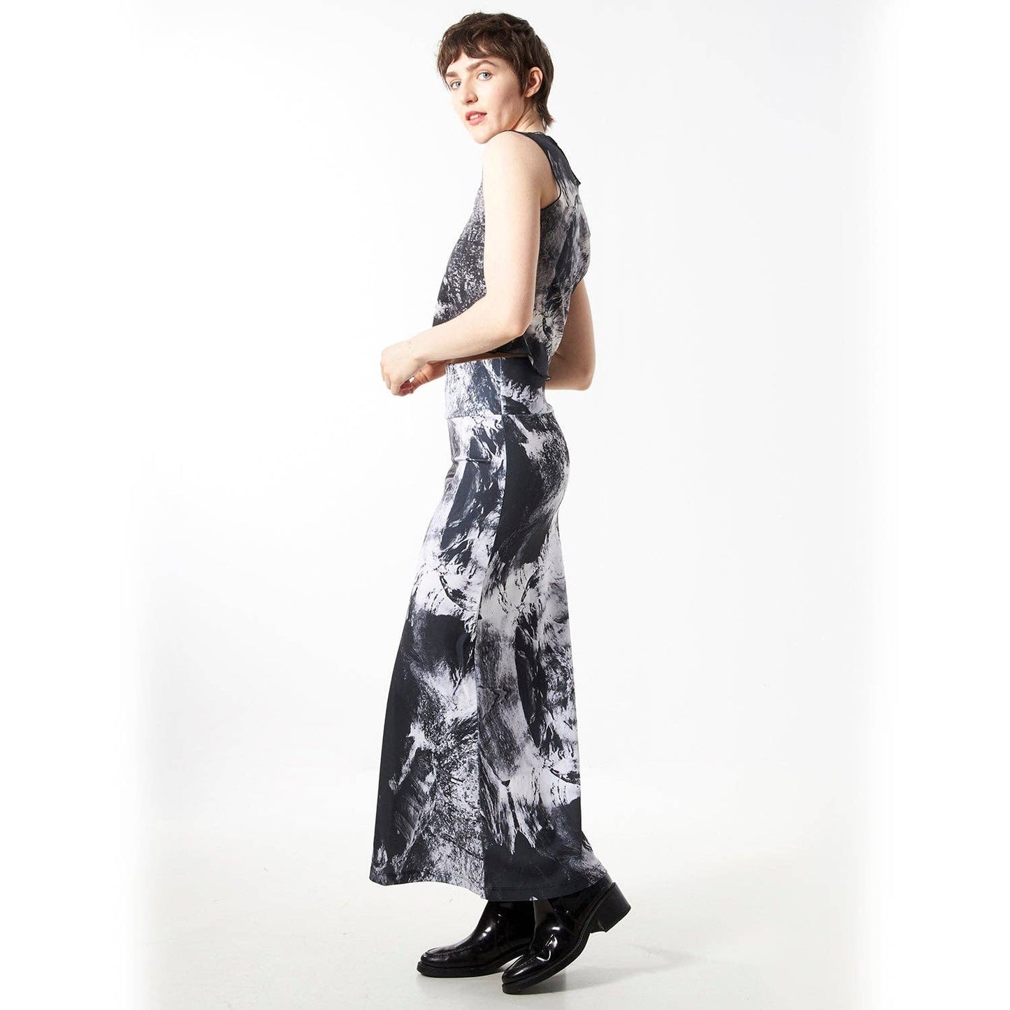 Babs Body-hugging Midi Skirt