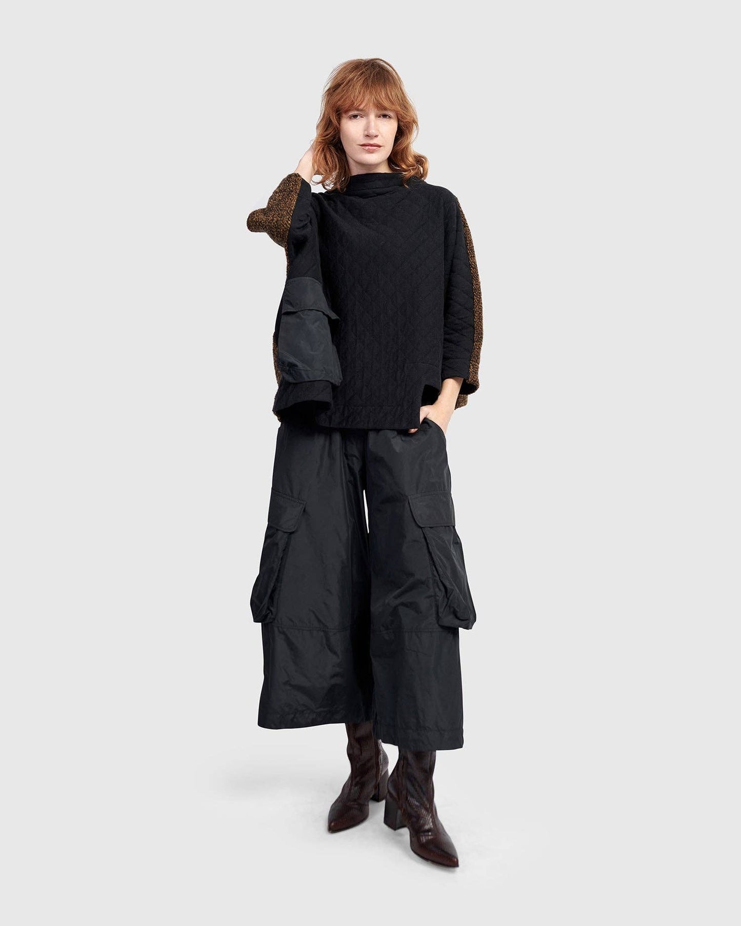 Urban Wide Cargo Pants, Black: BLACK / 3 (US 10-12)