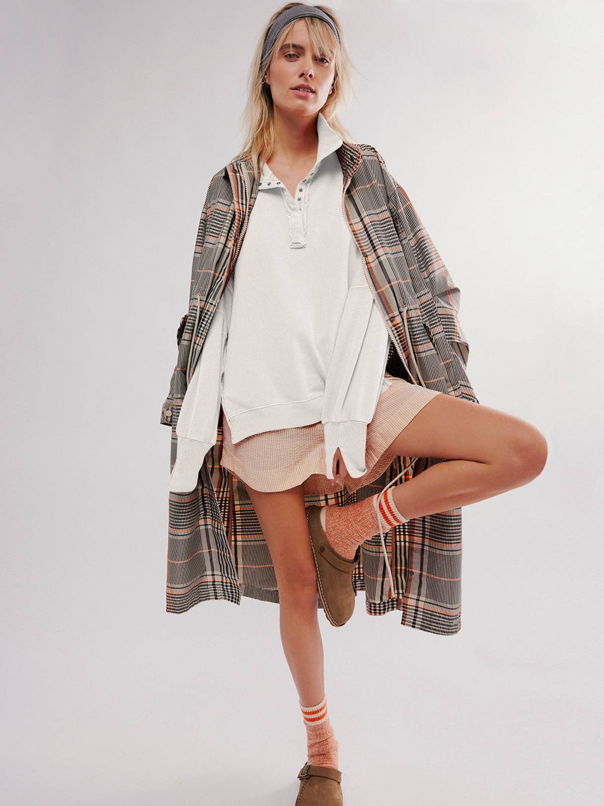Trendy Casual Polo Neck Sweatshirt with Lantern Sleeves: E24W0340-006 / S