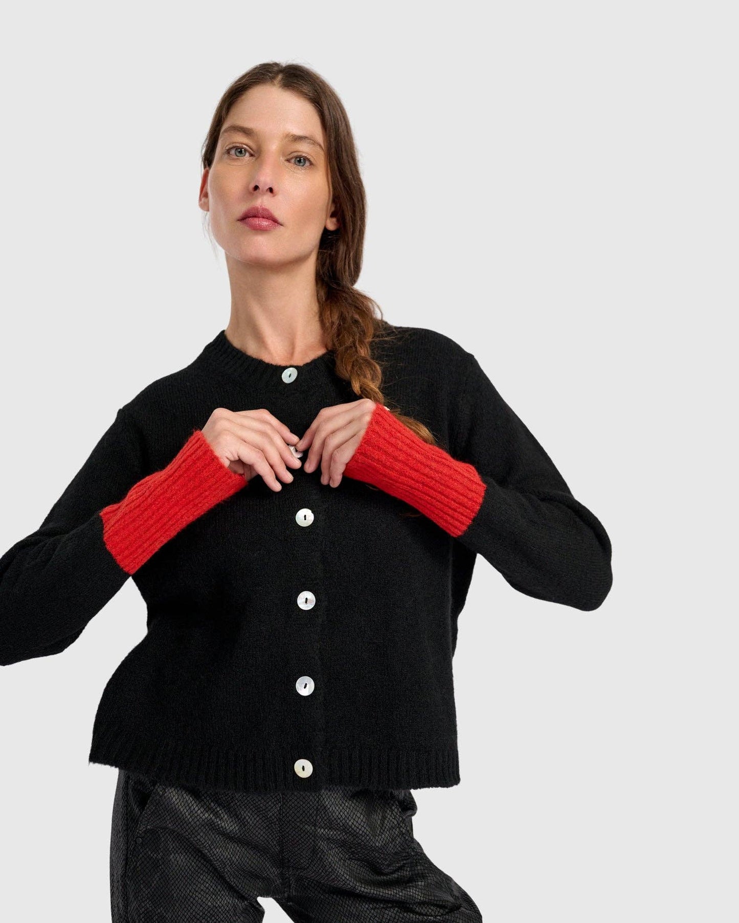 Blackbird Sweater, Black/Vermillion: MIX / ONE SIZE