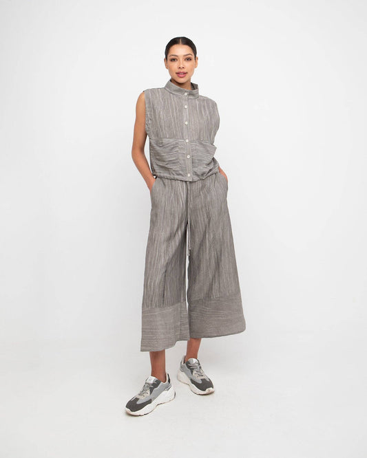 Ozai N Ku Oran Vest, Taupe: Taupe / L (US 10-12)