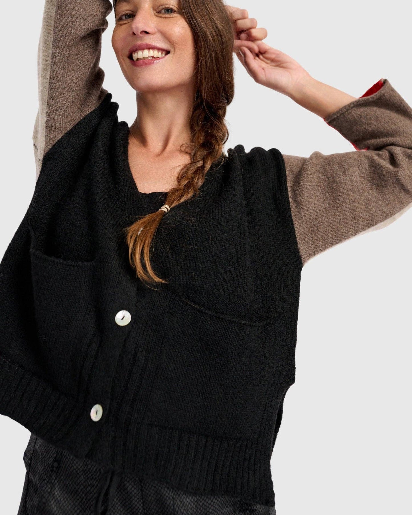 Finch Cardigan, Black/Hazelnut: MIX / ONE SIZE