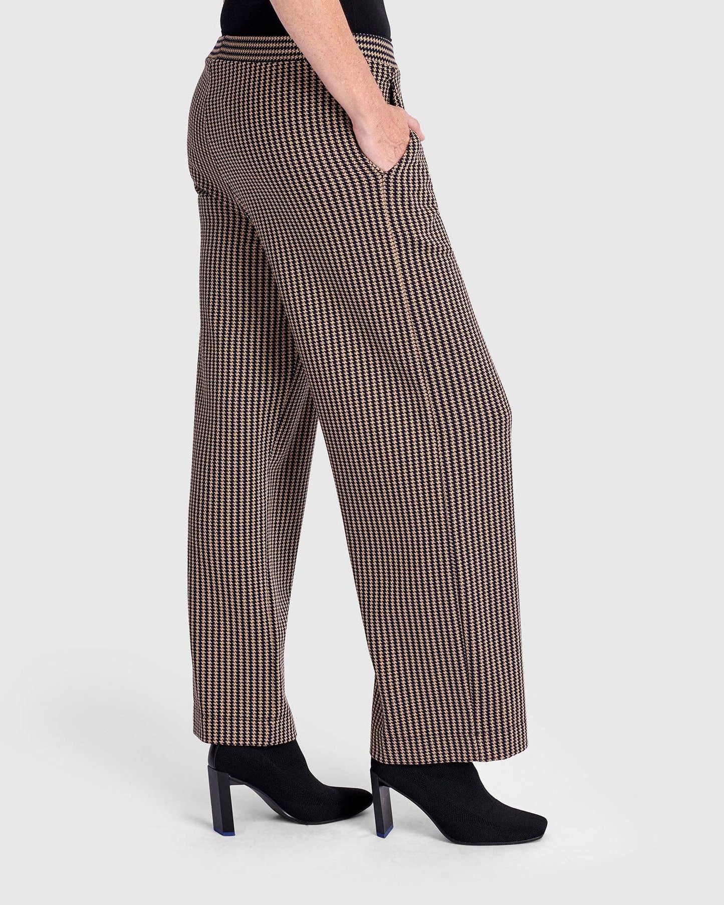 Park Straight Pants - Alembika