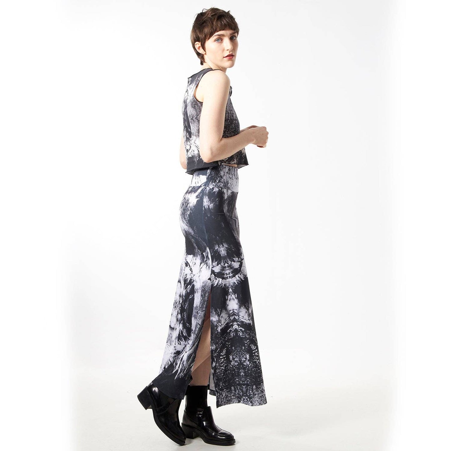 Babs Body-hugging Midi Skirt