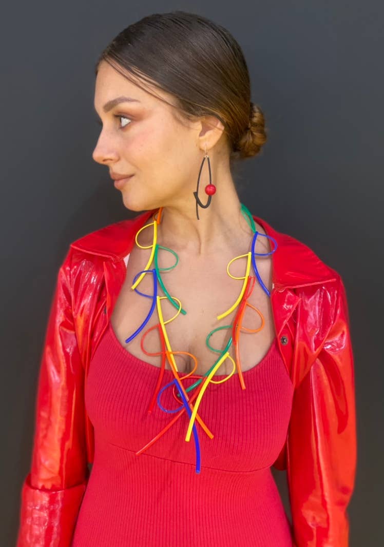 Pit necklace: Metal