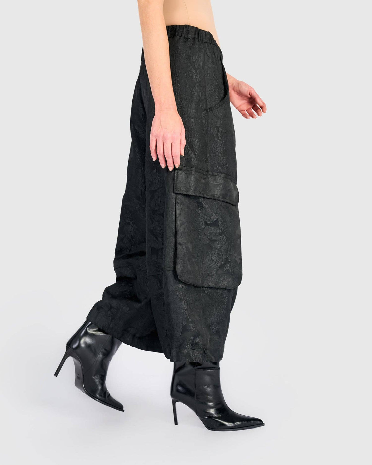 Damask Wide Cargo Pants, Onyx: Onyx / 2 (US 8-10)