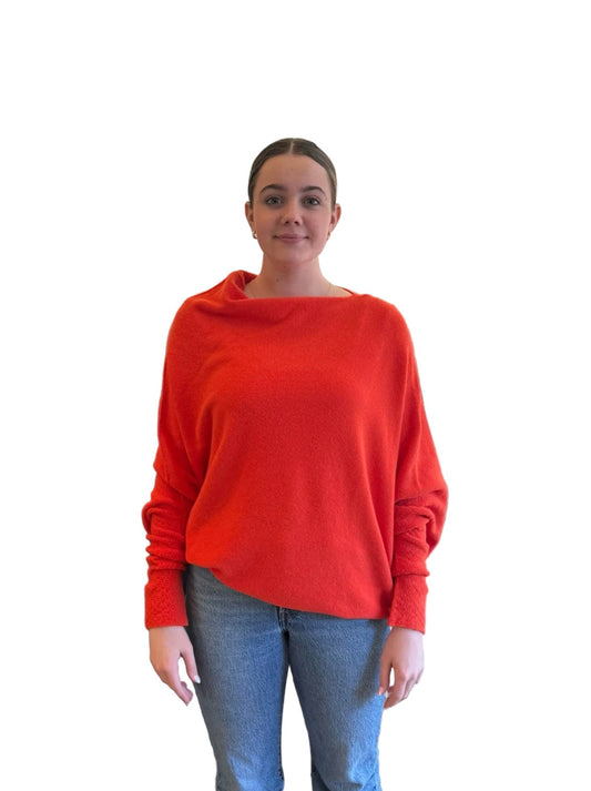 EMILIE Asymmetric Jumper - Amazing Woman