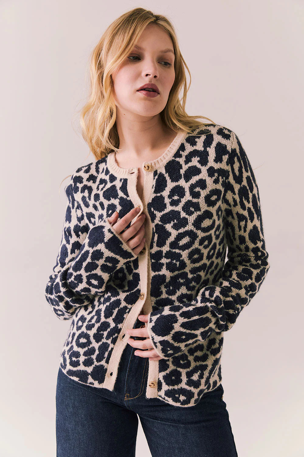 Leopard Dream Cardigan CWA282-CHA8061 - CHASER