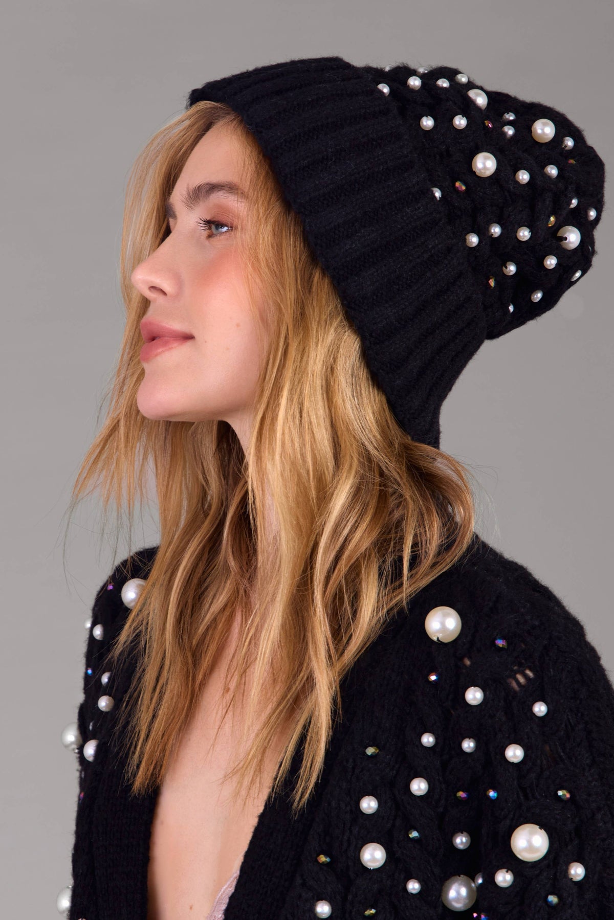 Pearl Cable Knit Beanie: Ivory
