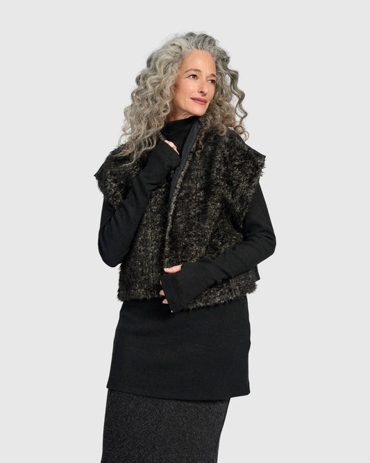 Urban Alm Vest, Smoke: Basalt / M (US 12-14)