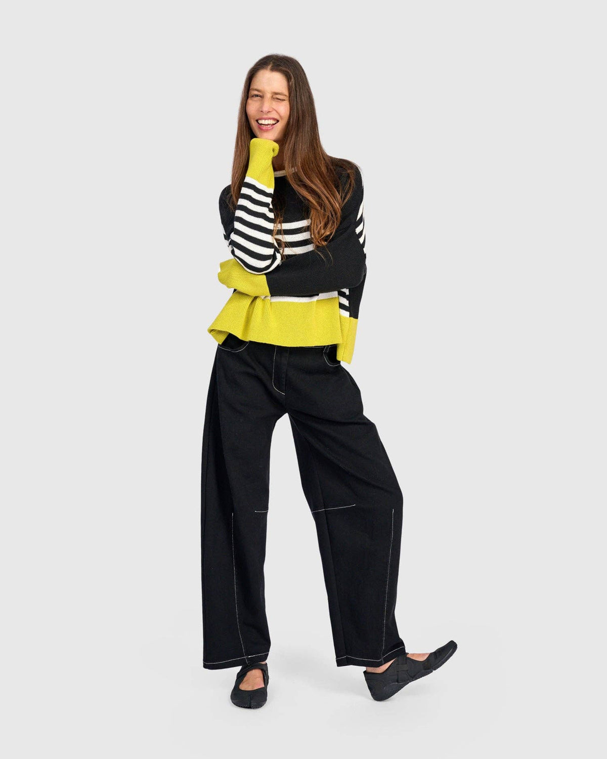 Honeybee Sweater, Black/Yellow: MIX / ONE SIZE