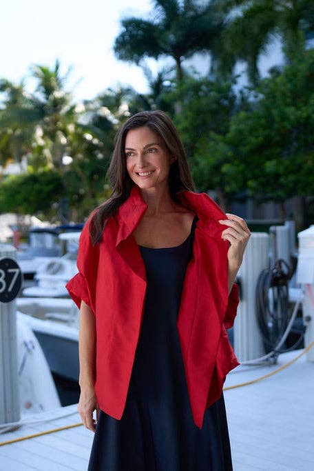 Dupioni Chic Cape - Red: Red