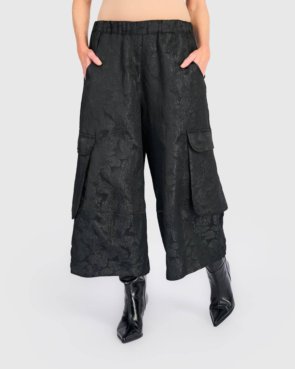 Damask Wide Cargo Pants, Onyx: Onyx / 2 (US 8-10)