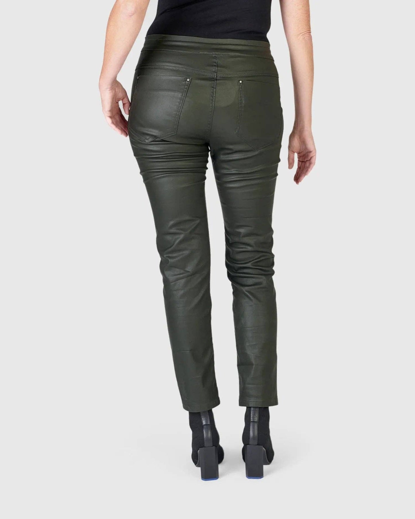 Coated Iconic Stretch Jeans, Forest: Forest / 1 (US 6-8)