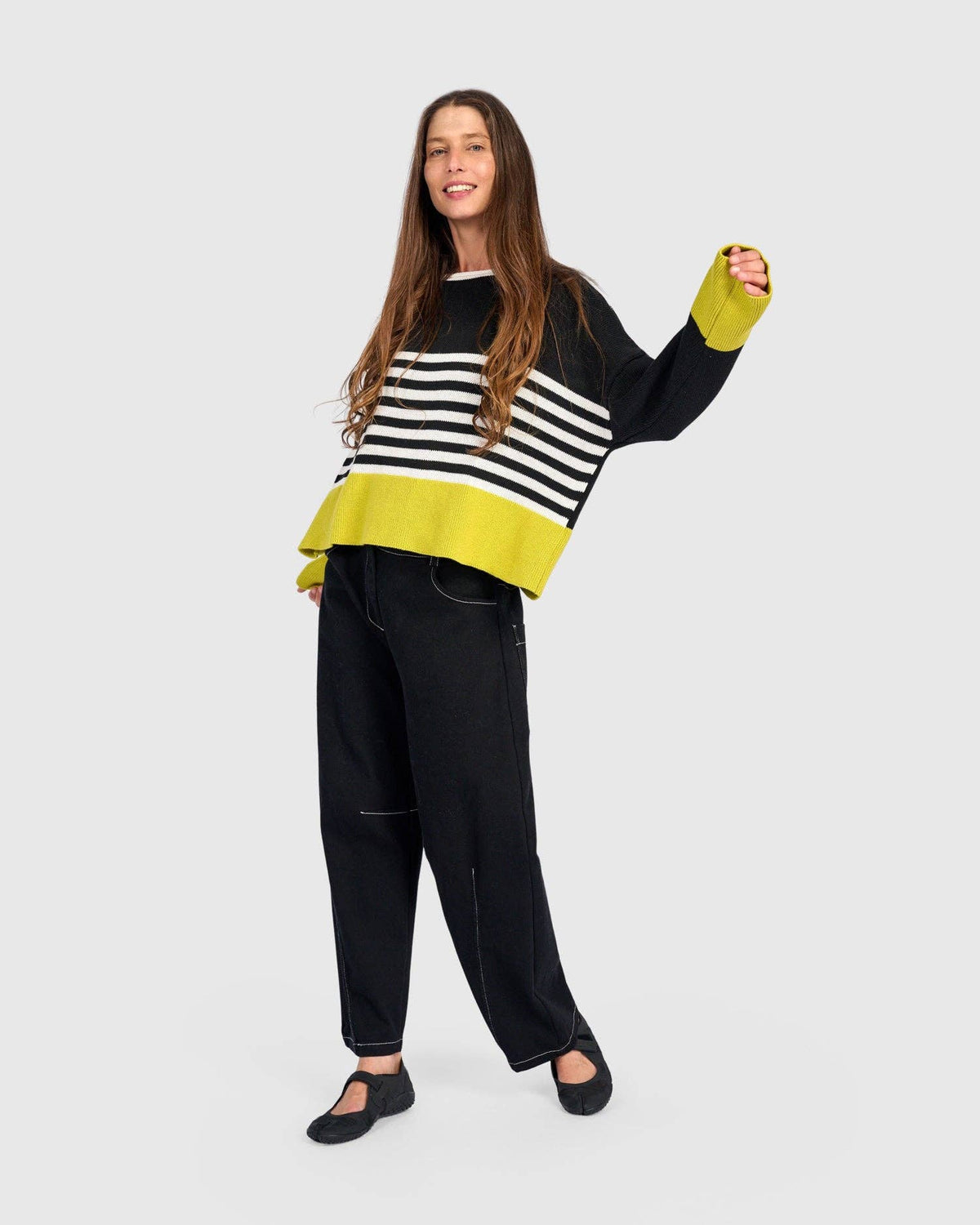 Honeybee Sweater, Black/Yellow: MIX / ONE SIZE