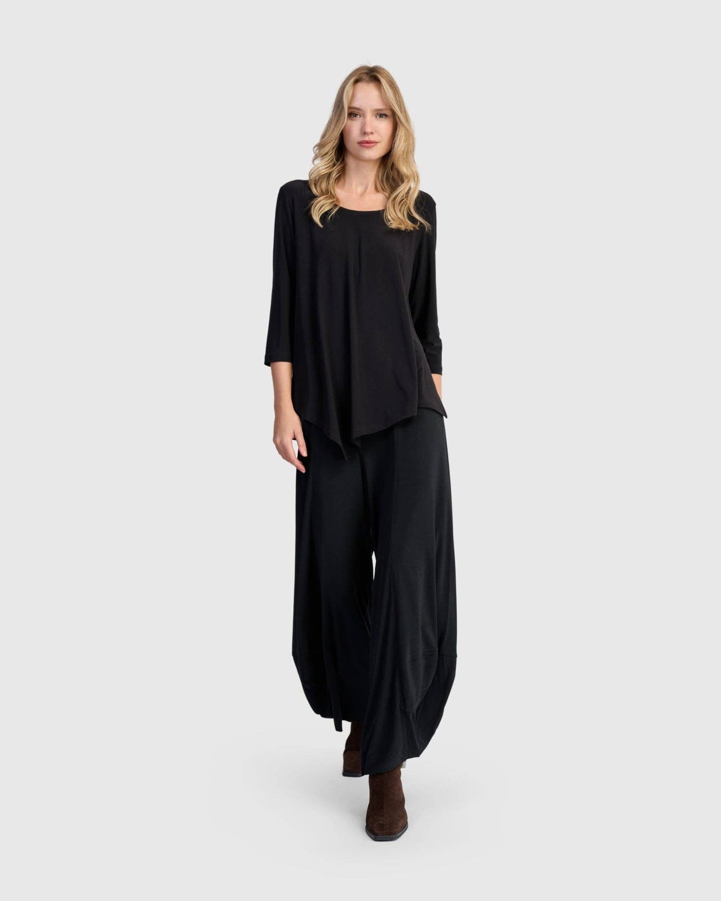 Essential Slinky Punto Pants, Black: BLACK / 4 (US 12-14)