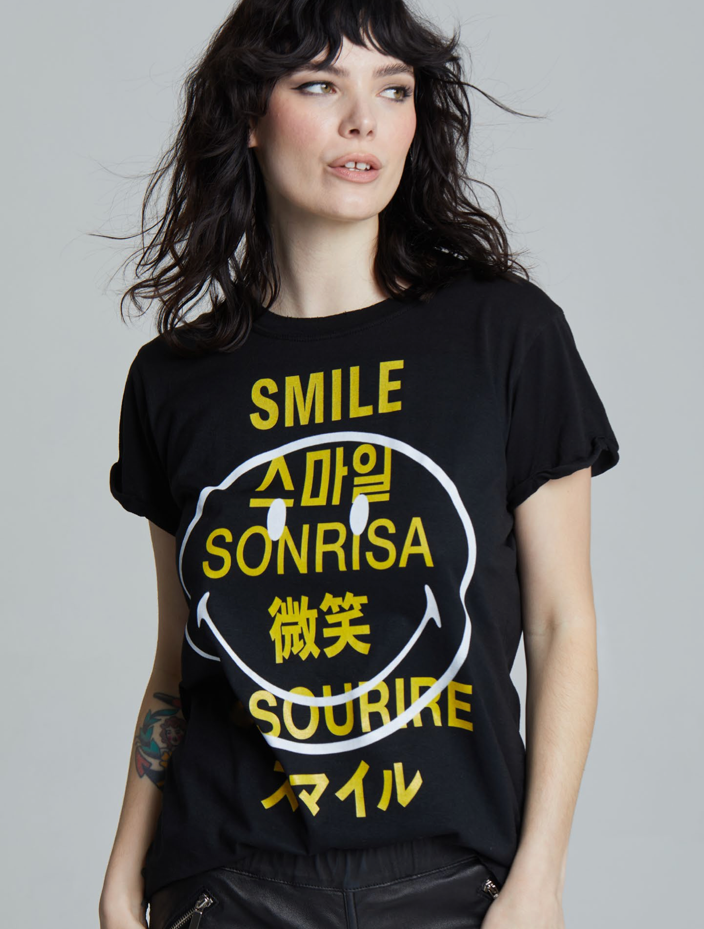 21107 - Smiley Smile Black Tee: Black / L