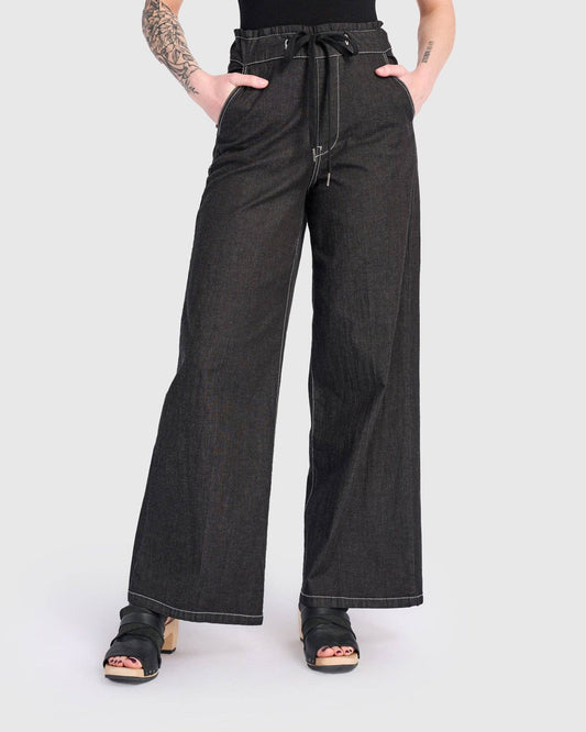 Washed Wide Leg Stretch Jeans, Jet: Jet / 4 (US 12-14)