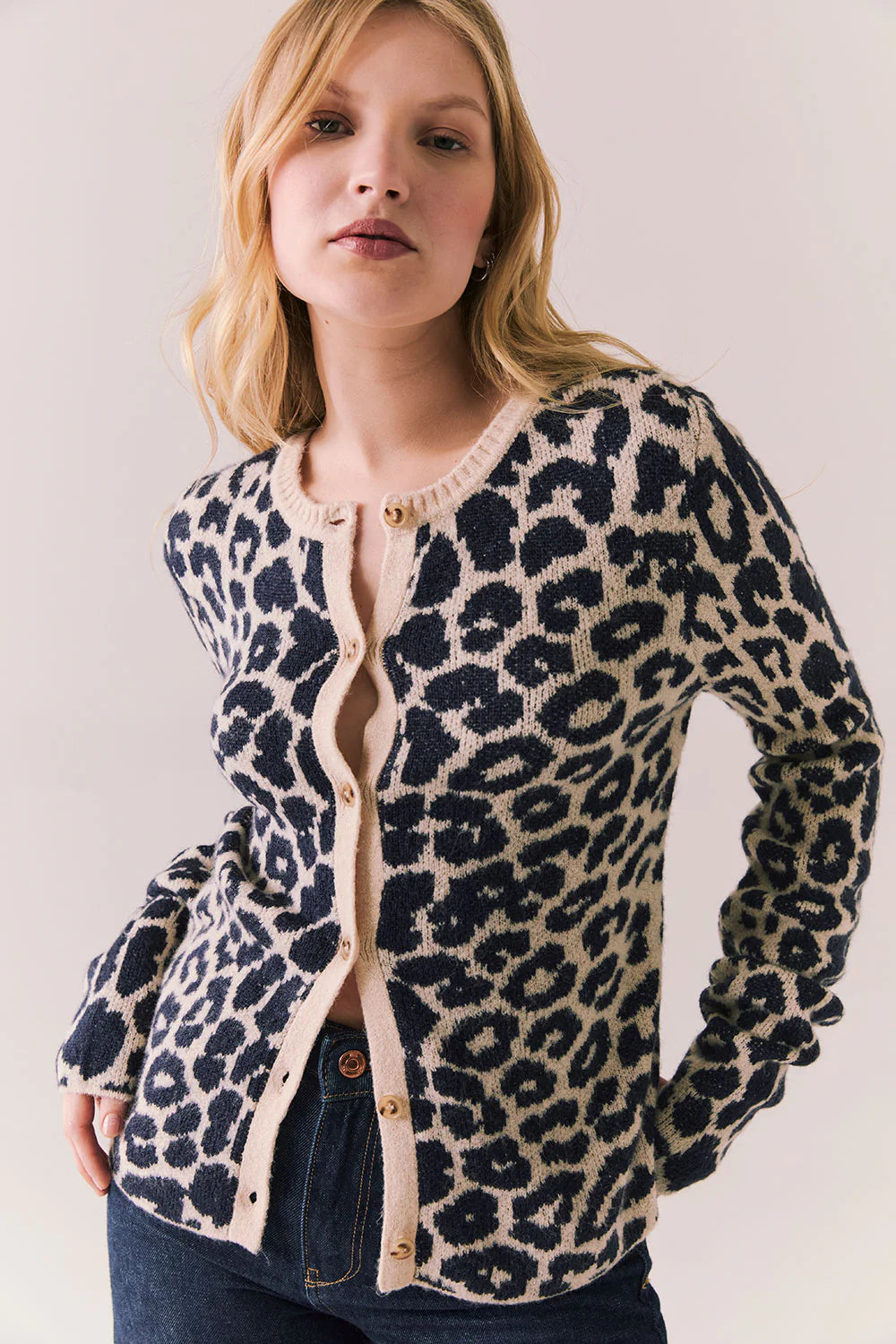 Leopard Dream Cardigan CWA282-CHA8061 - CHASER