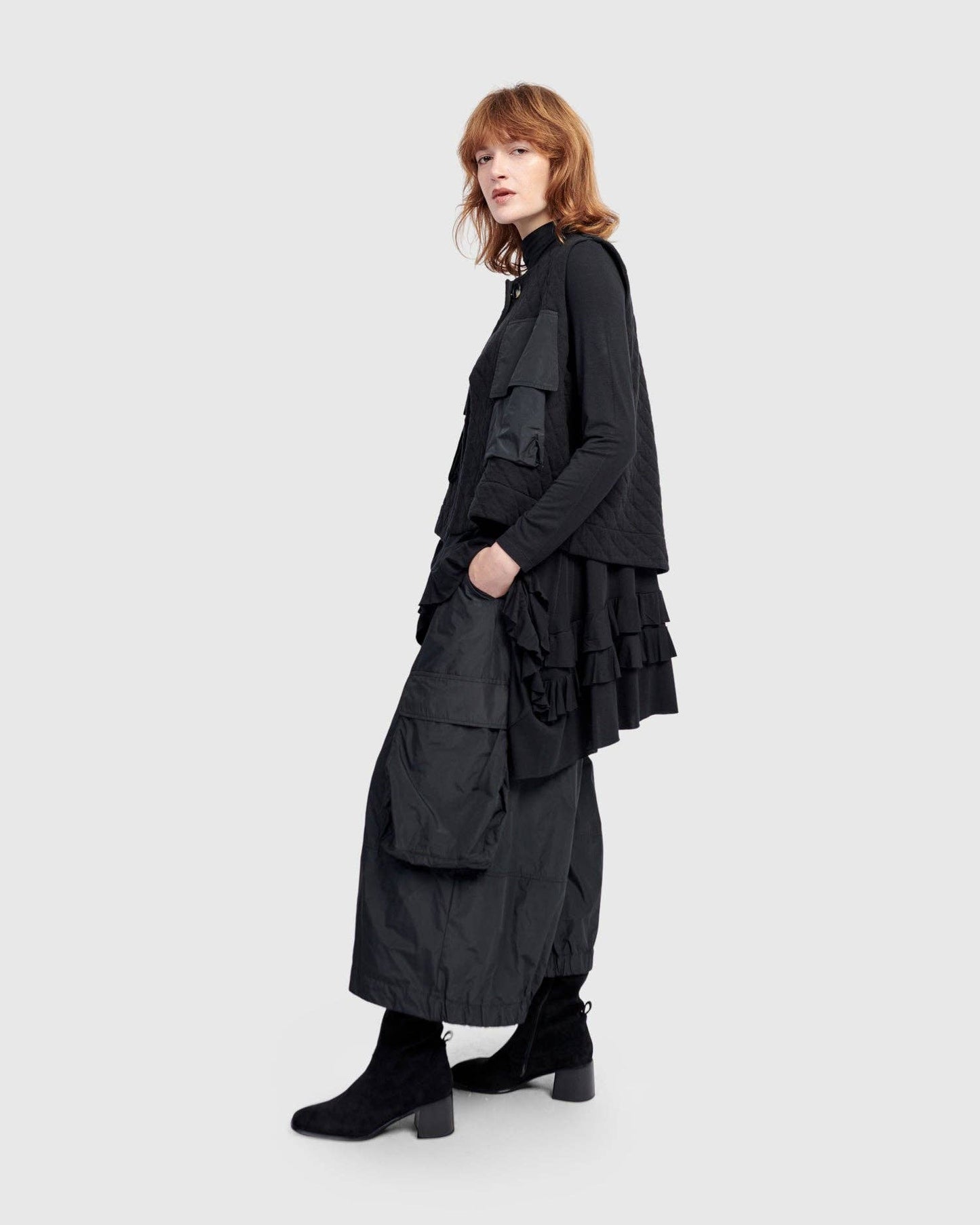Urban Stow Vest, Black: BLACK / S (US 8-12)
