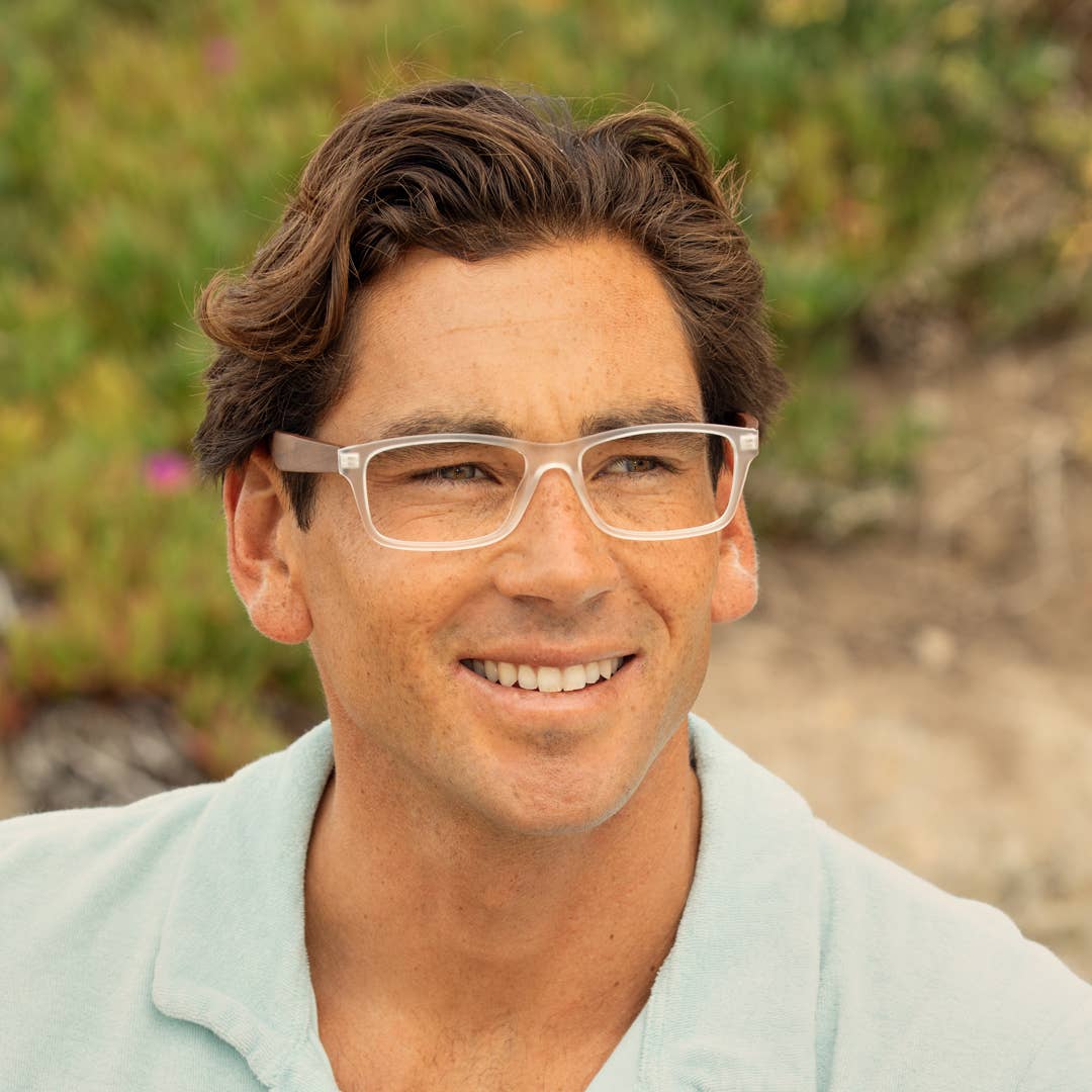 BP20523 -Avalon - Matte Clear / Walnut Wood /Blue Light: 2.50