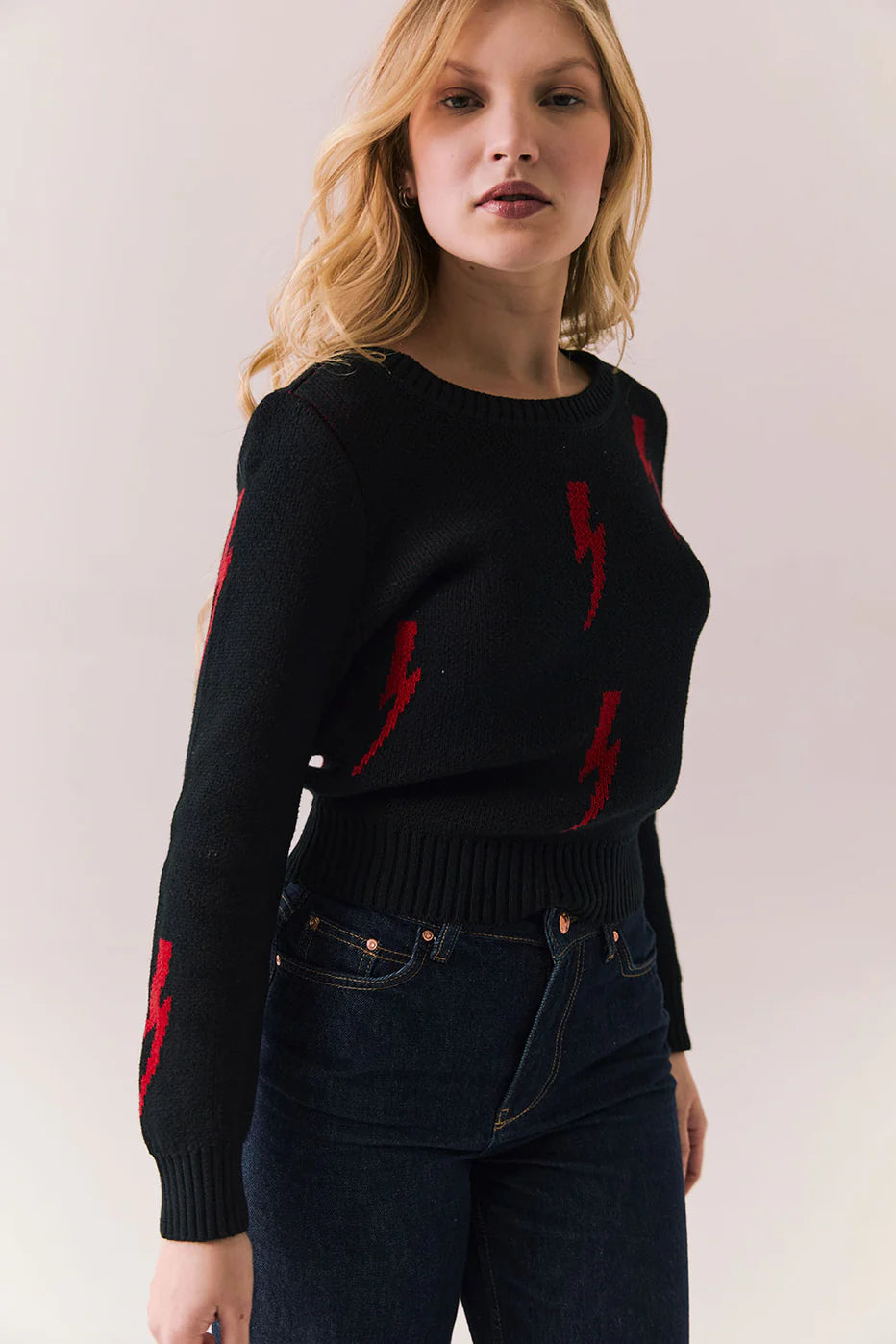 Tossed Bolts Tee CW8846-CHA8058 - CHASER