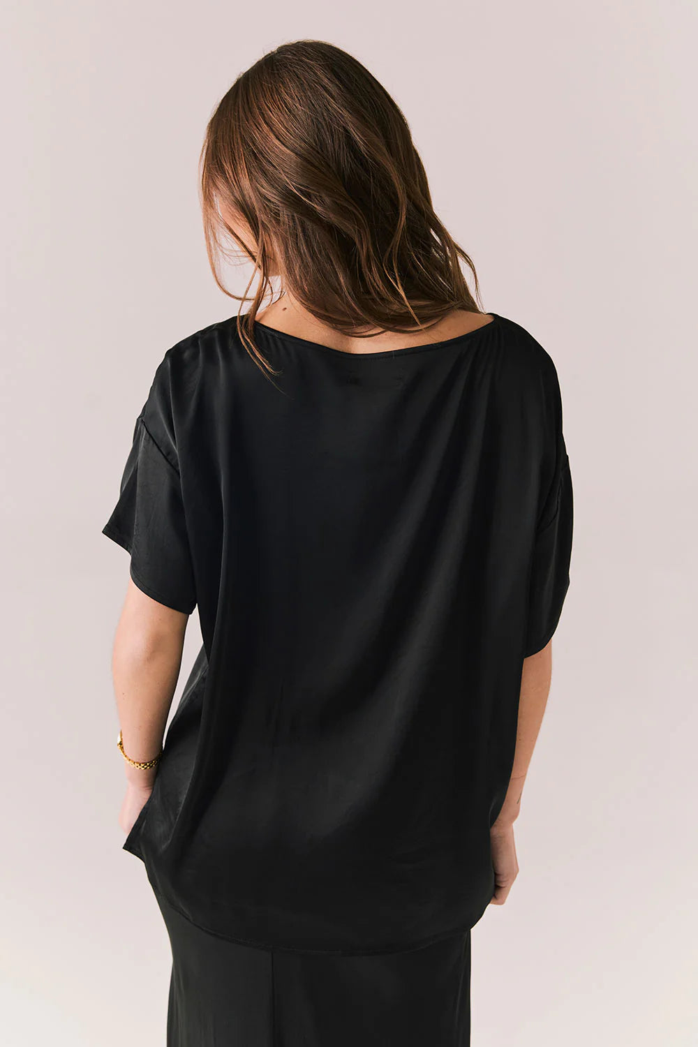 Breezy True Black Tee CWA612 - CHASER