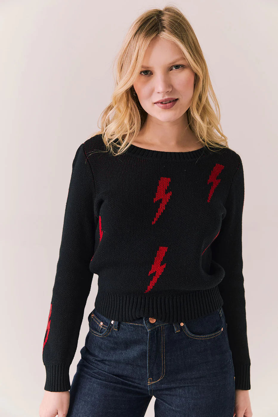 Tossed Bolts Tee CW8846-CHA8058 - CHASER