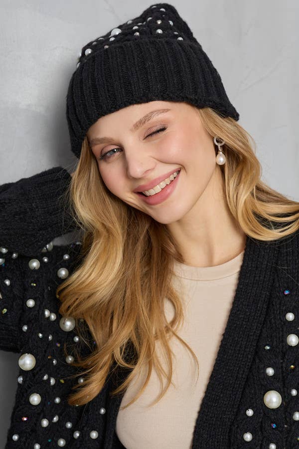 Pearl Cable Knit Beanie: Ivory