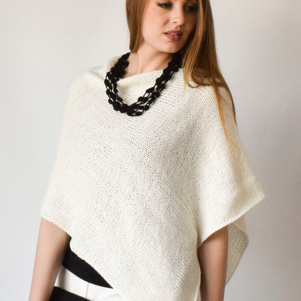 Alpaca Hand Knit Poncho Wrap: Black