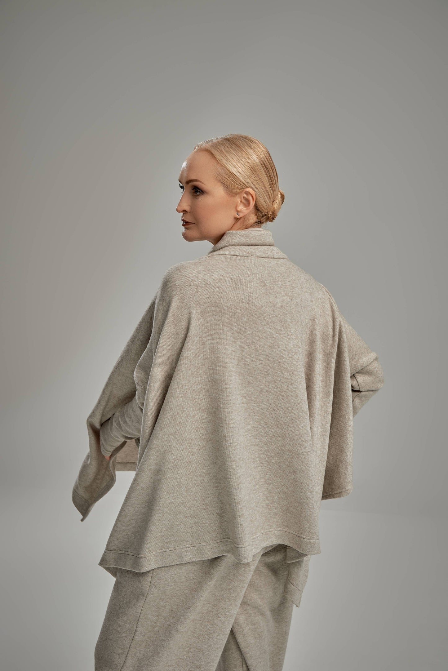 FW24058 Cardigan "ANDREA": GREY / 1