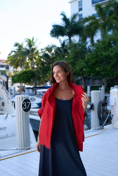 Dupioni Chic Cape - Red: Red