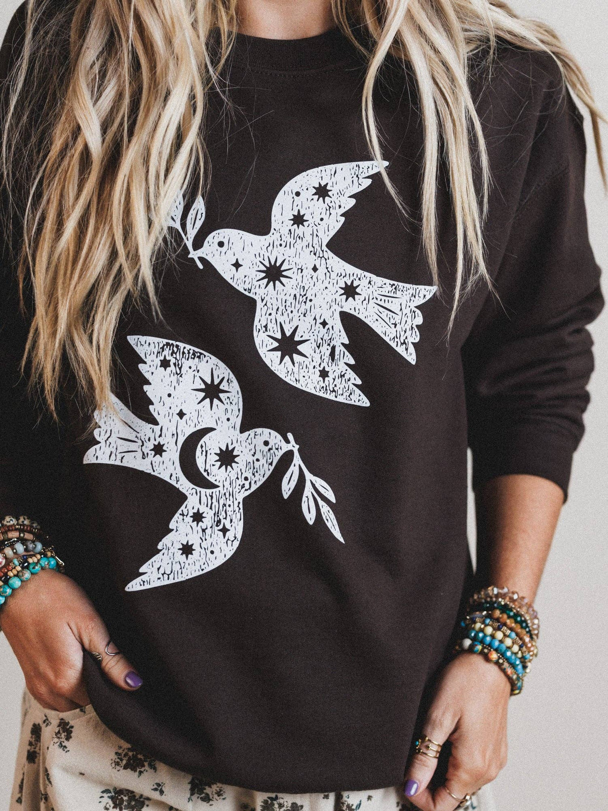 Fly Free Sweatshirt - Dark Chocolate: Dark Chocolate / L/XL