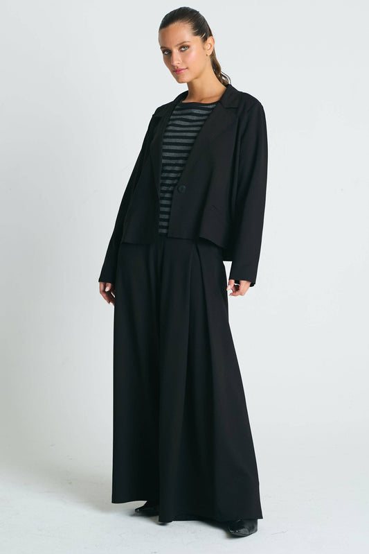 Scuba Crop Blazer - Black: 2