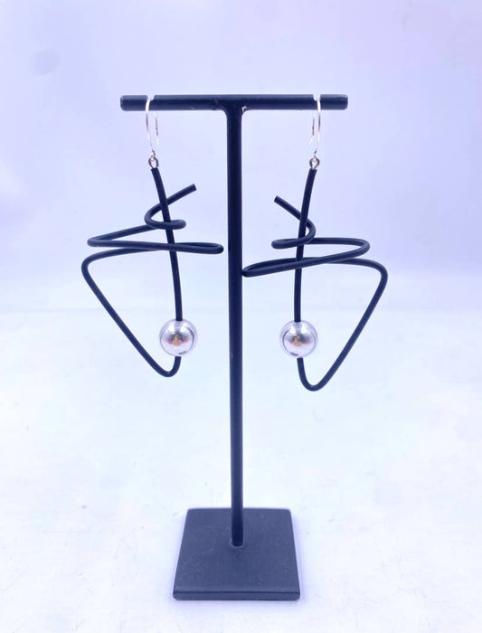 Vincente metal earrings