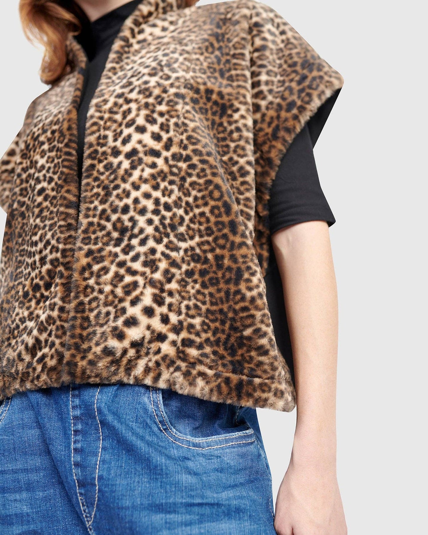 Urban Prowl Vest, Leopard: Leopard / M (US 12-14)