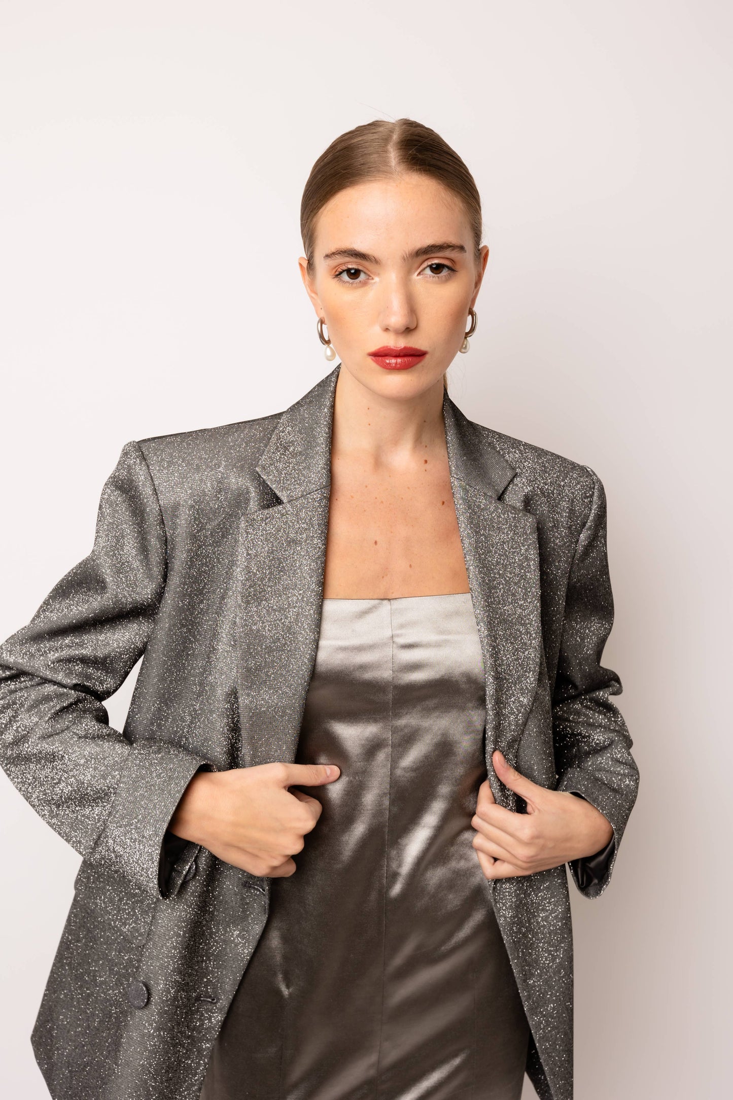 Ezra Glitter Oversized Blazer: Silver / L