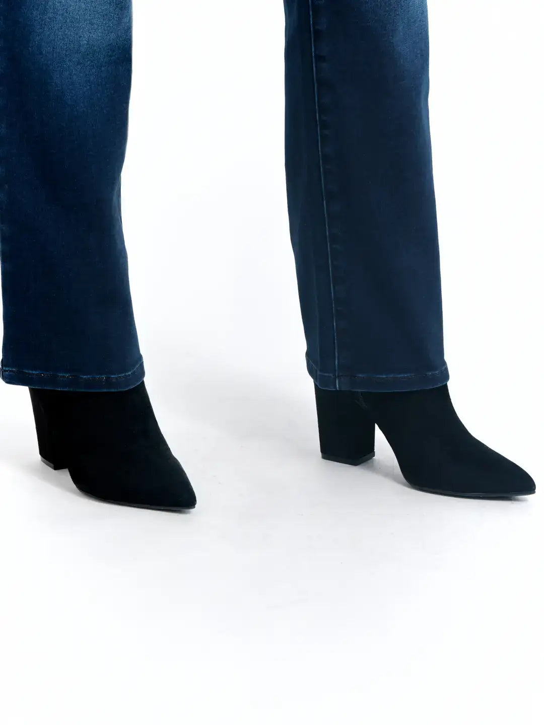 27" Petite Better Butter Slim Straight Jean w/ Exposed Snaps: 2P/26P