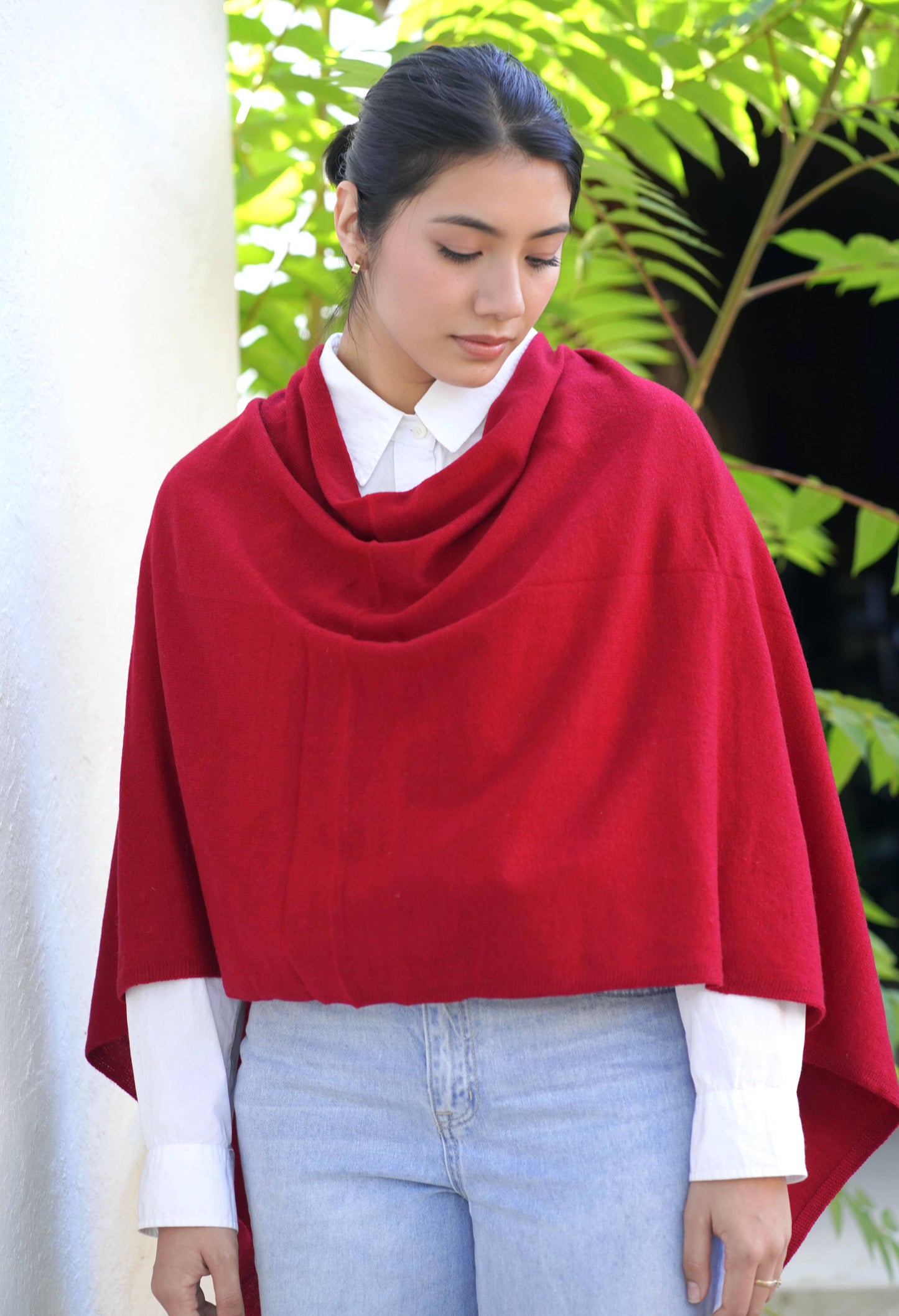 Cashmere Poncho Cherry