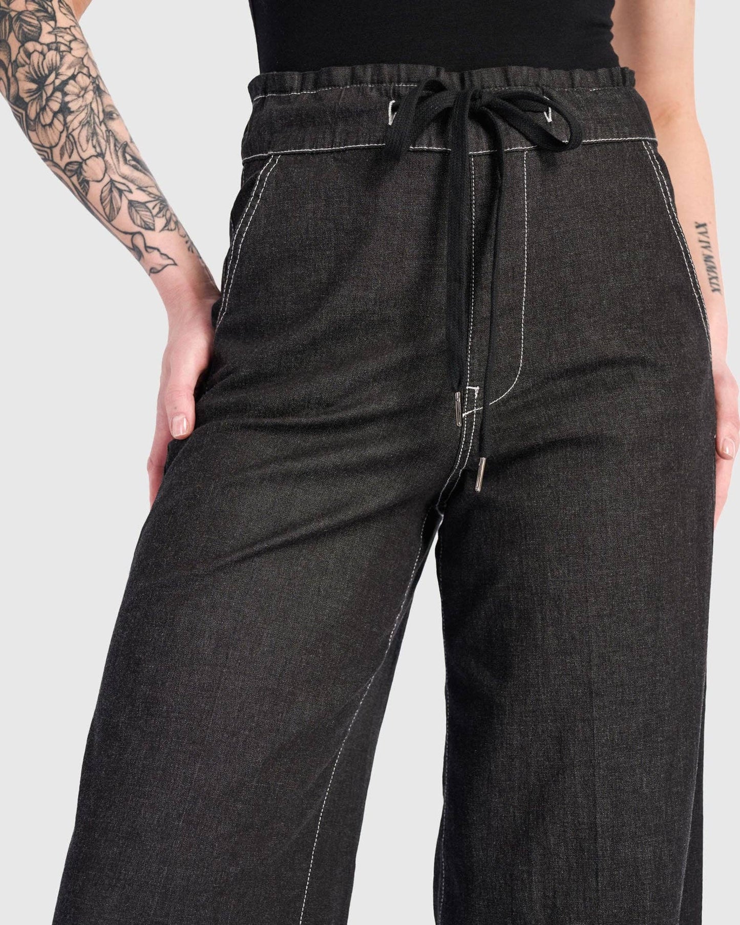 Washed Wide Leg Stretch Jeans, Jet: Jet / 1 (US 6-8)