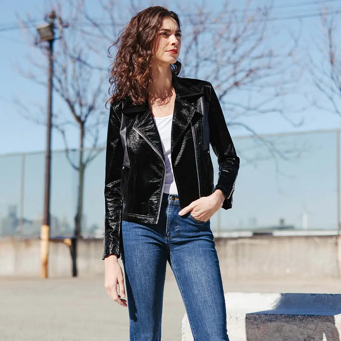 JK225H -Vinyl, Liquid Leather ™ Panel Zip Cuff Pocket Jacket: Black / L