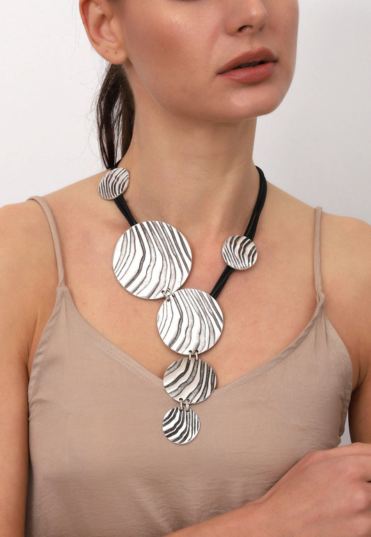Circle Line Pattern Hand Made Leather Necklace